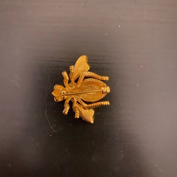 Gold-tone Bumblebee Brooch NWOT - Picture 3 of 8